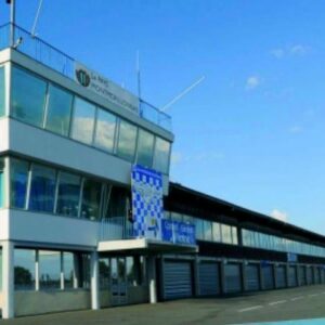 roulage moto, stand entier à louer